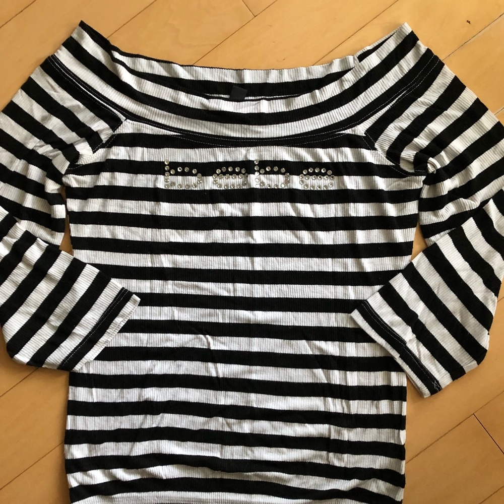 🚨SOLD SOLD🚨BeBe crystal logo top 3/4sleeve